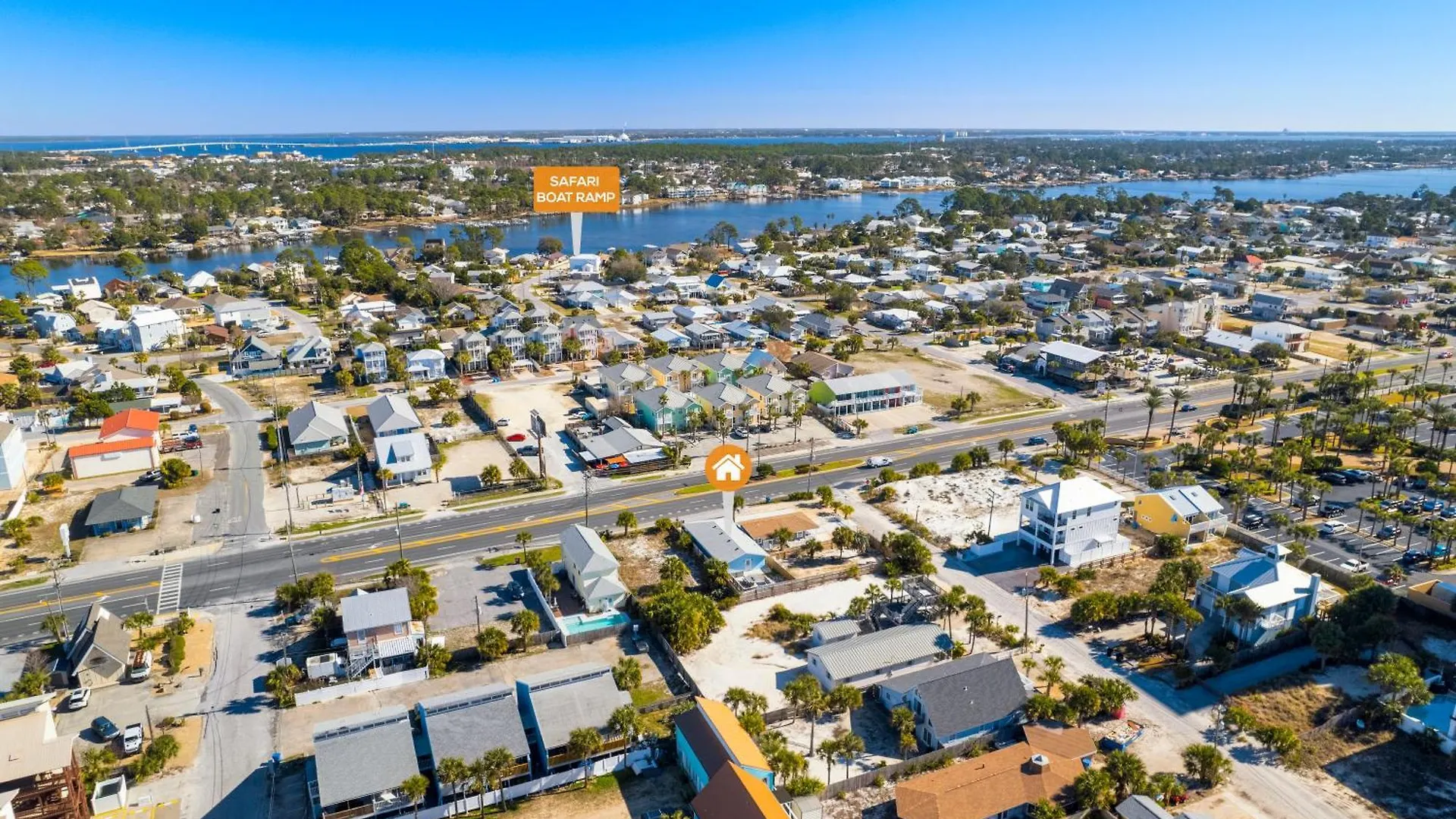 Charming Beach House! Just Steps From The Beach! Sleeps 8! By Dolce Vita Getaways Panama City Beach 0*,