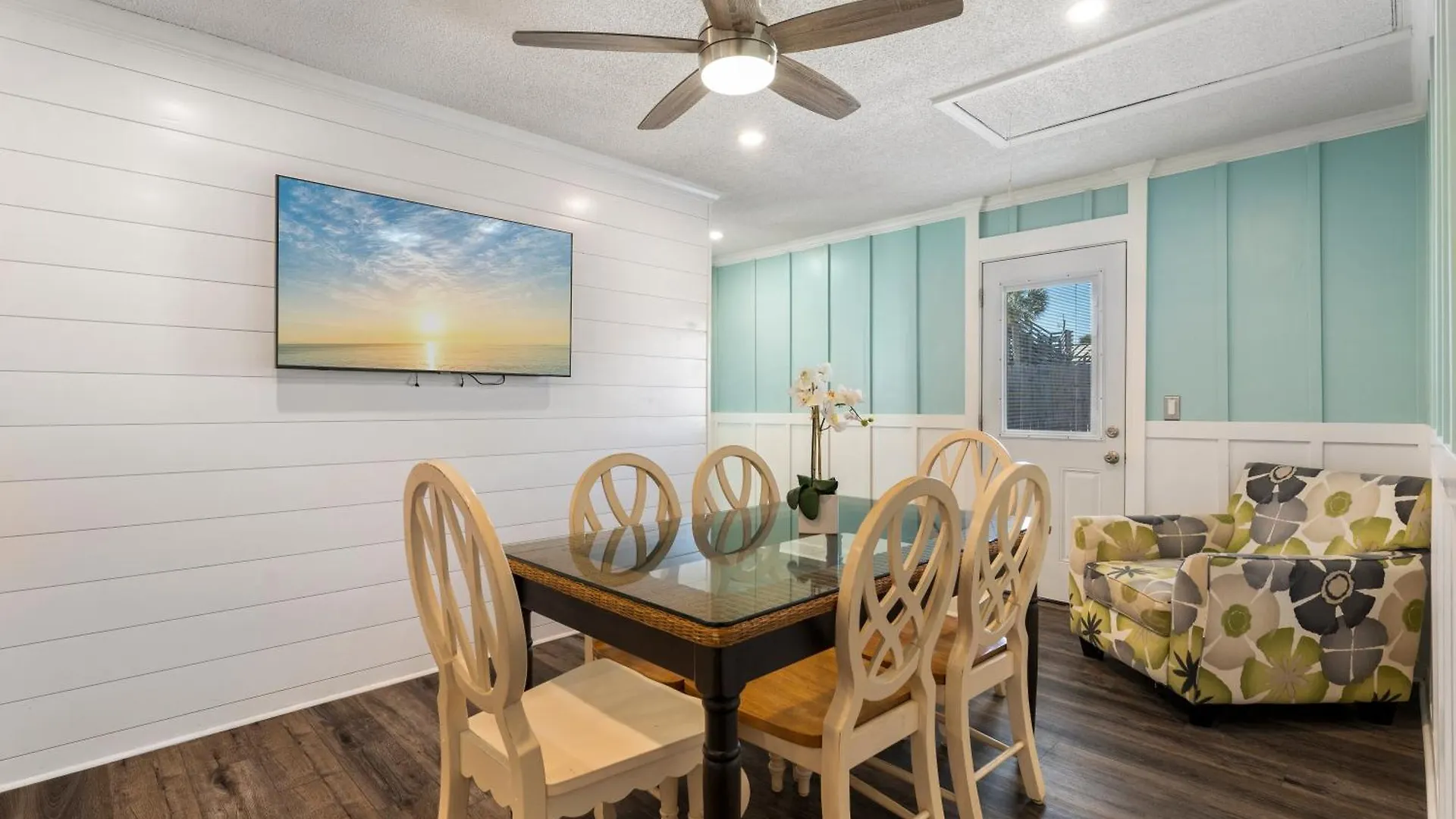 Nyaraló Charming Beach House! Just Steps From The Beach! Sleeps 8! By Dolce Vita Getaways Panama City Beach